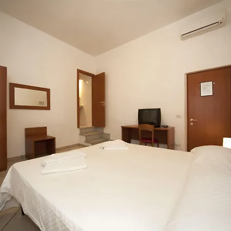Dalmazia Hotel 2*